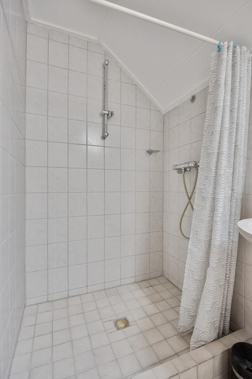 Foto 35 van Wethouder Bruensstraat 2-A