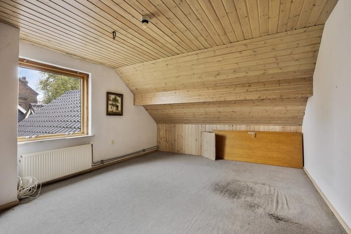 Foto 36 van Wethouder Bruensstraat 2-A