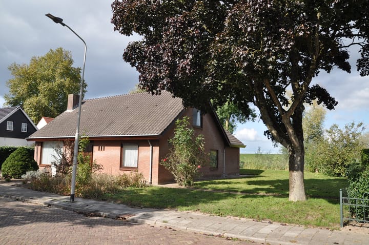 Foto 43 van Wethouder Bruensstraat 2-A