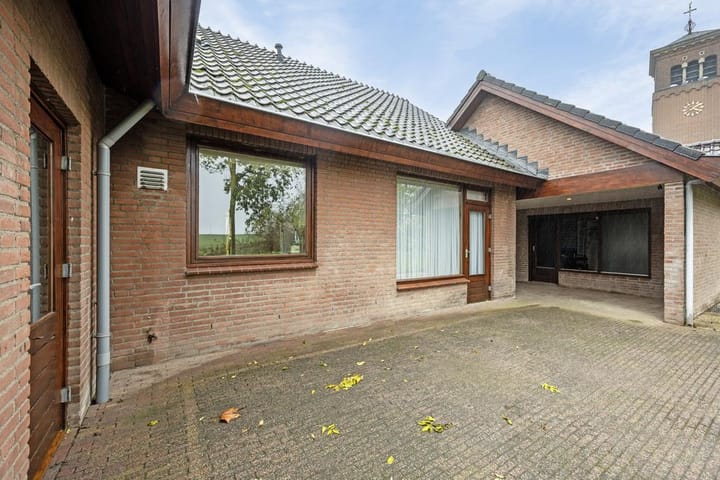 Foto 51 van Wethouder Bruensstraat 2-A