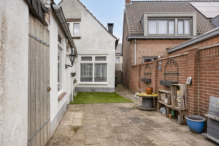 Foto 25 van 2e Haagstraat 12-B