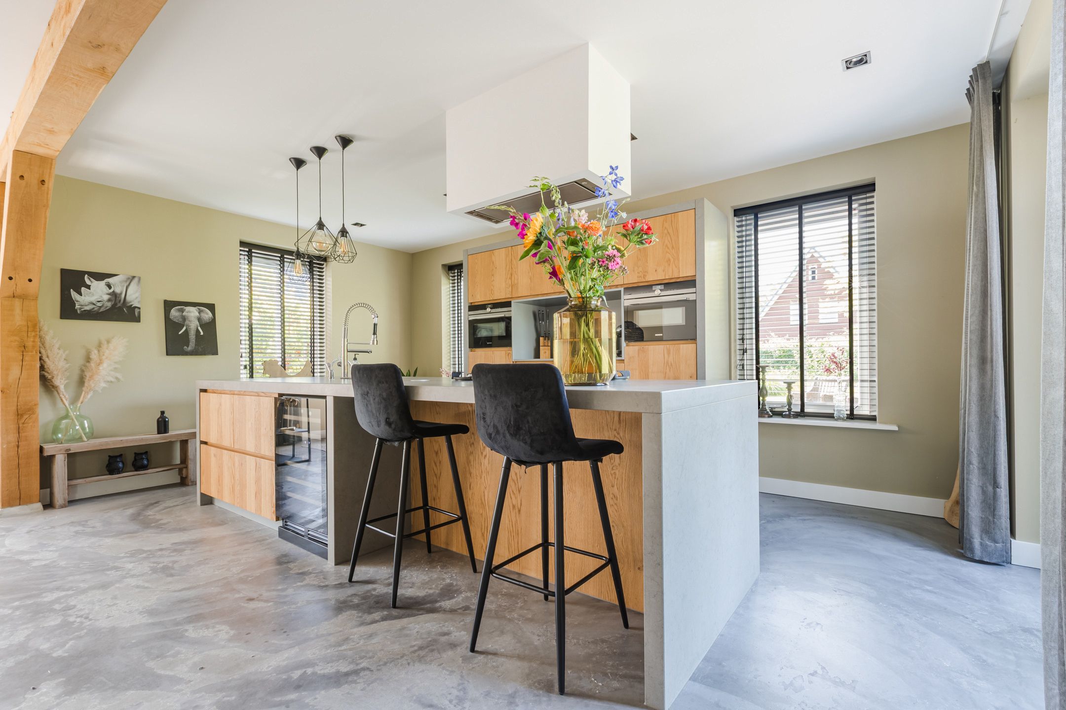 Photo 6 of Zwanebloem 18