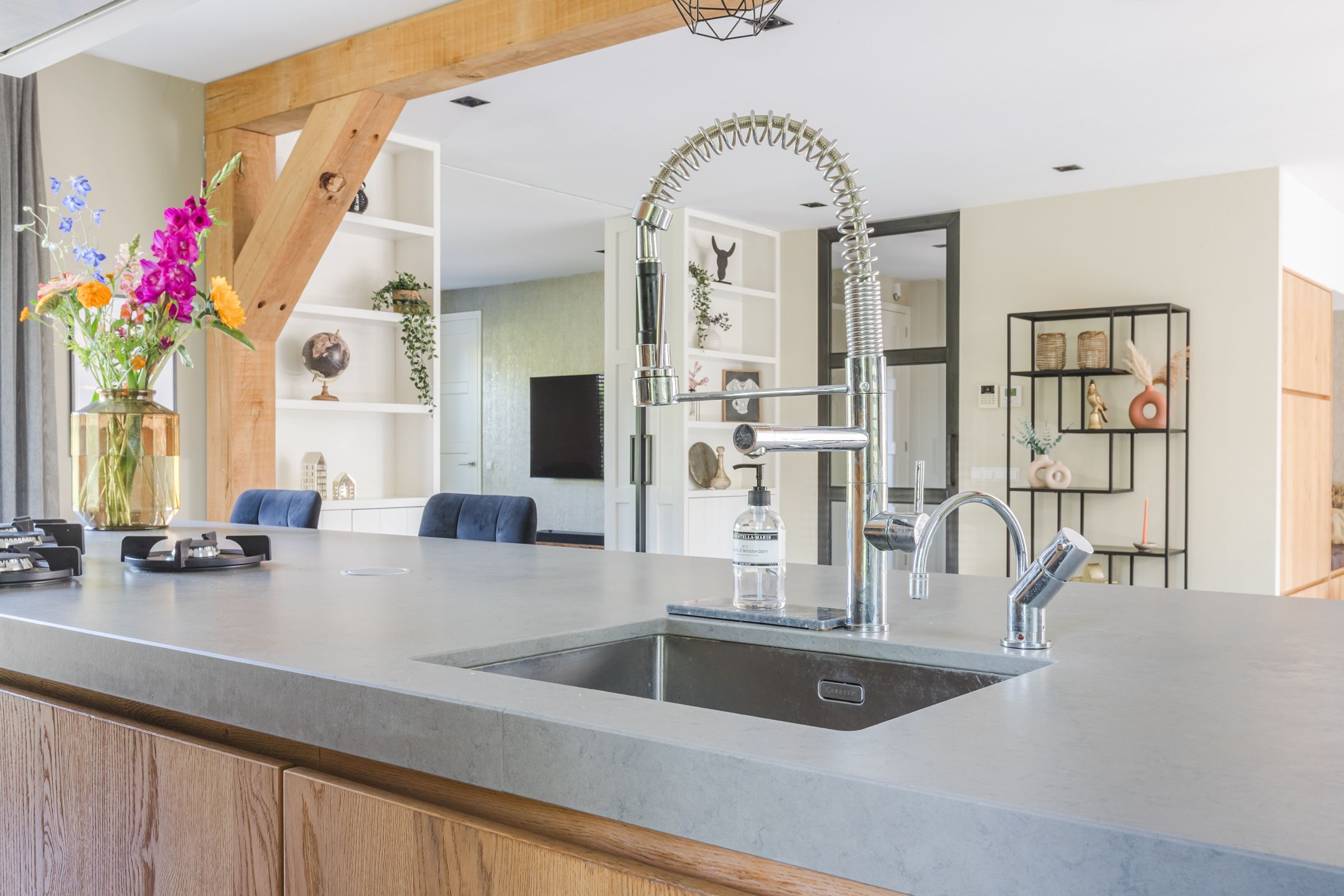 Photo 9 of Zwanebloem 18