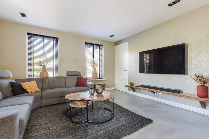 Foto 14 van Zwanebloem 18