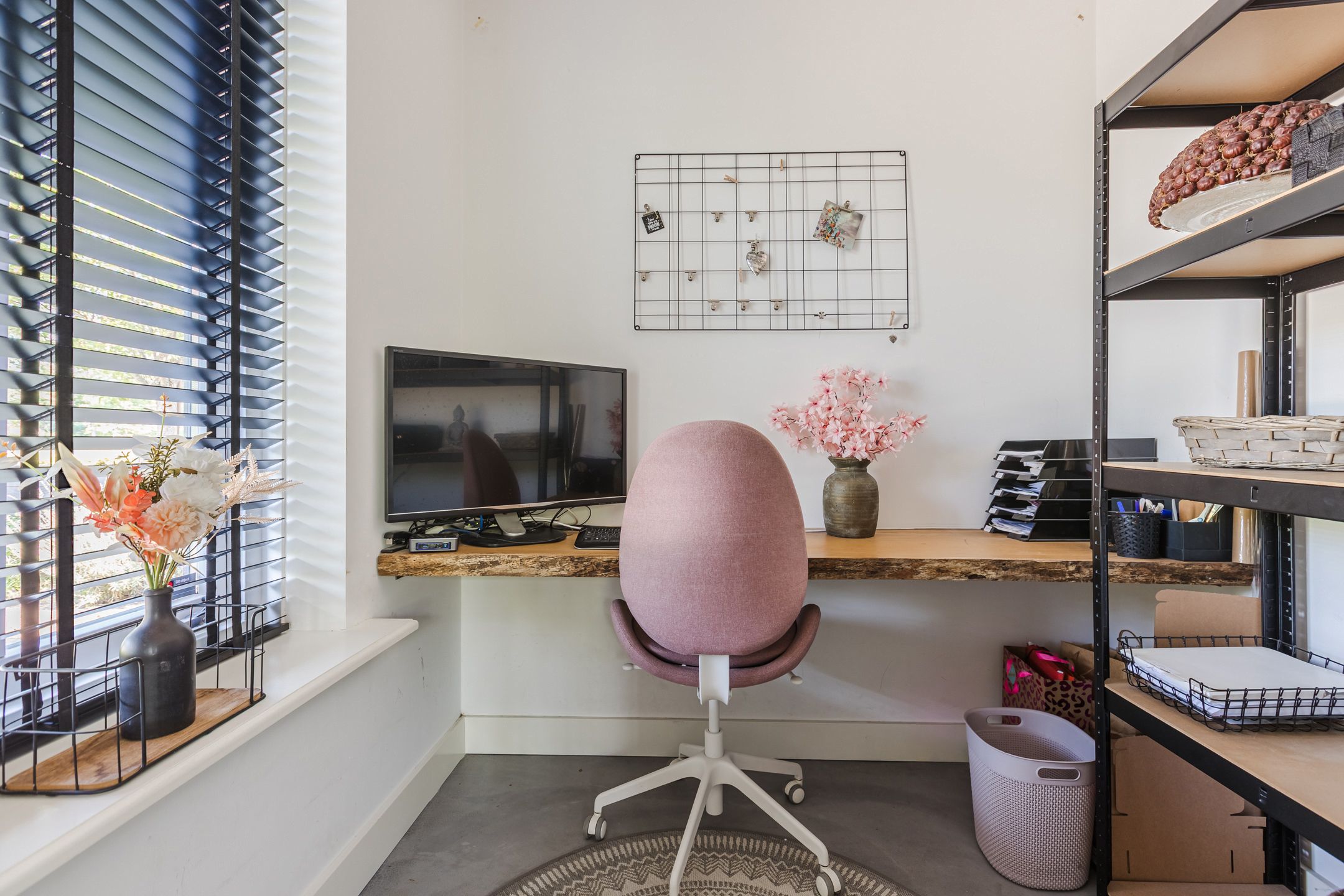 Photo 15 of Zwanebloem 18