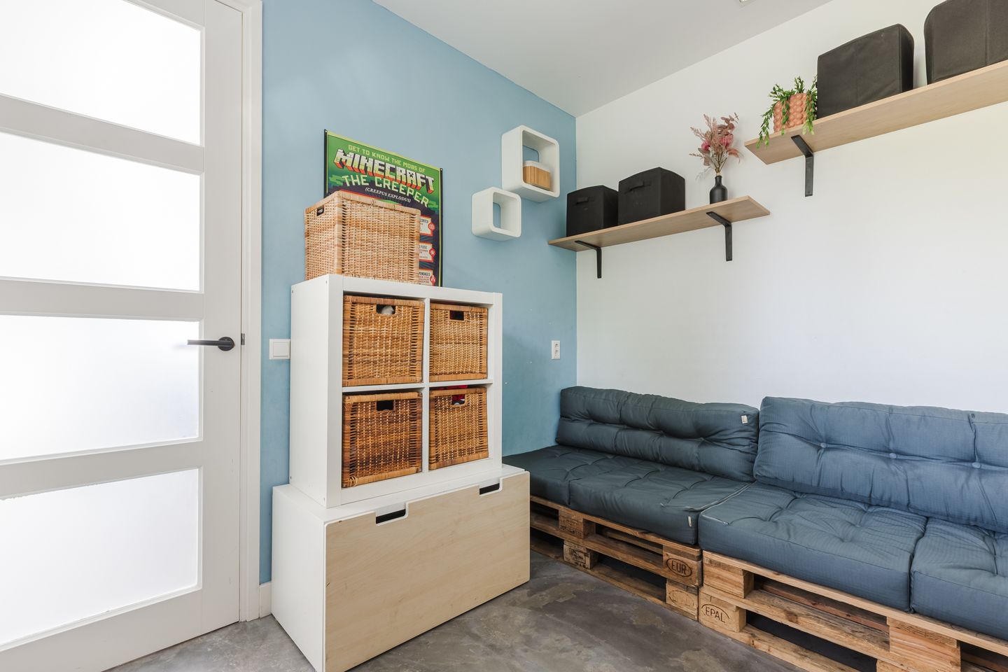 Photo 25 of Zwanebloem 18