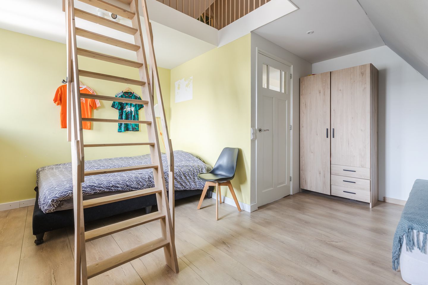 Photo 34 of Zwanebloem 18