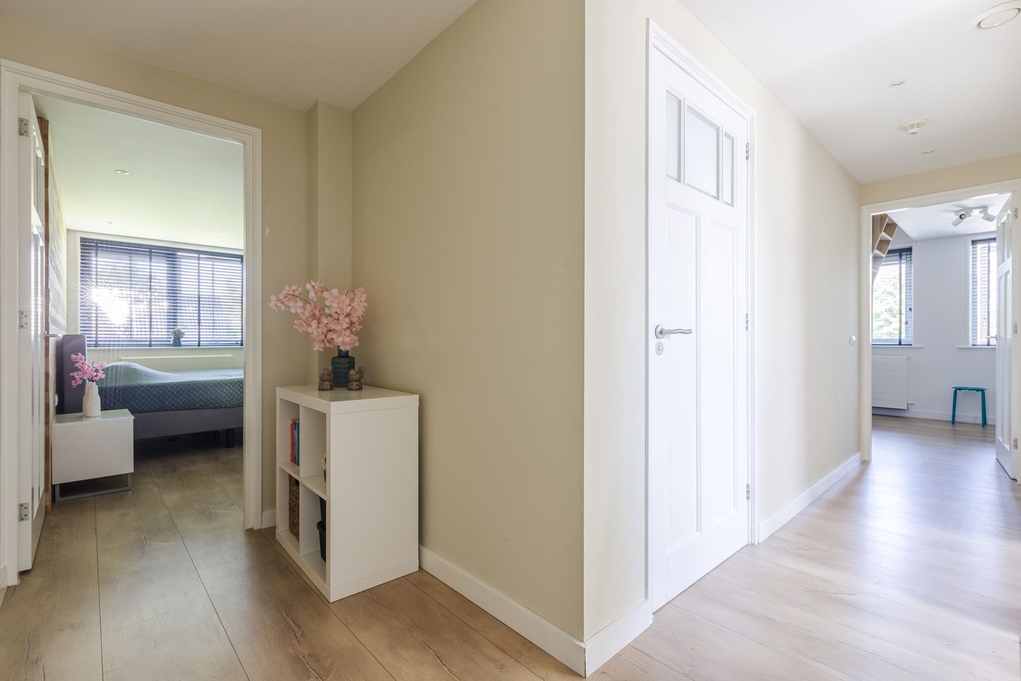 Photo 44 of Zwanebloem 18