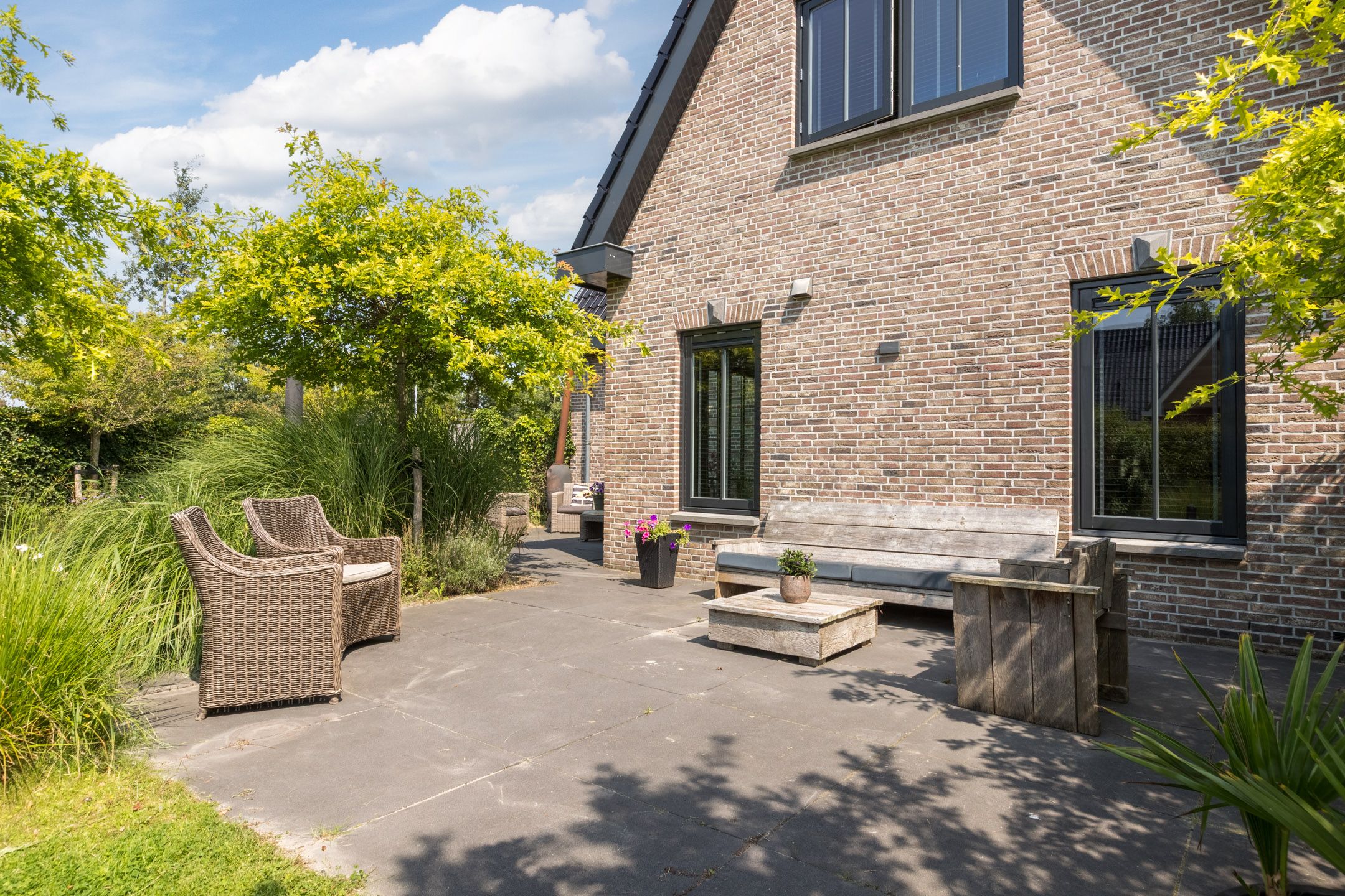 Photo 51 of Zwanebloem 18