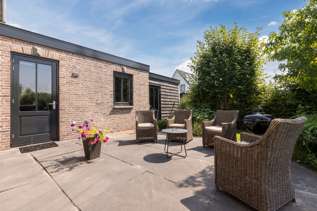 Photo 56 of Zwanebloem 18