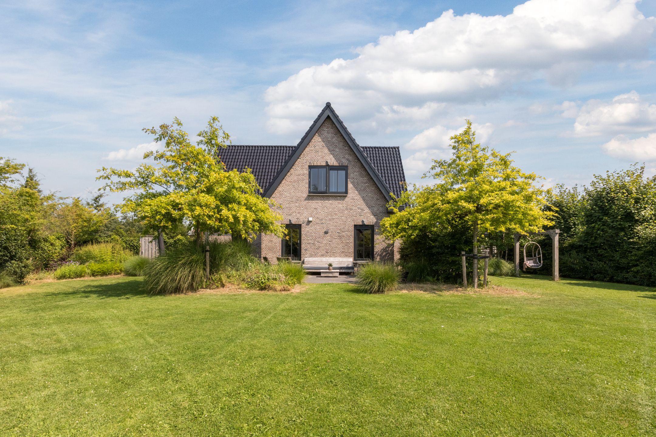 Photo 57 of Zwanebloem 18