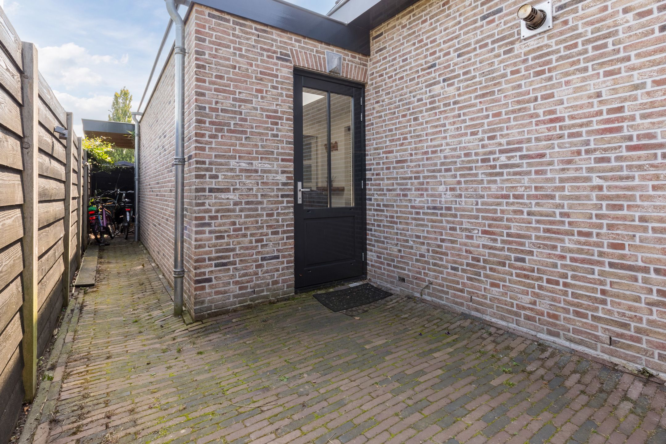 Photo 60 of Zwanebloem 18