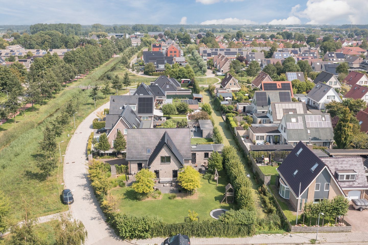 Photo 64 of Zwanebloem 18