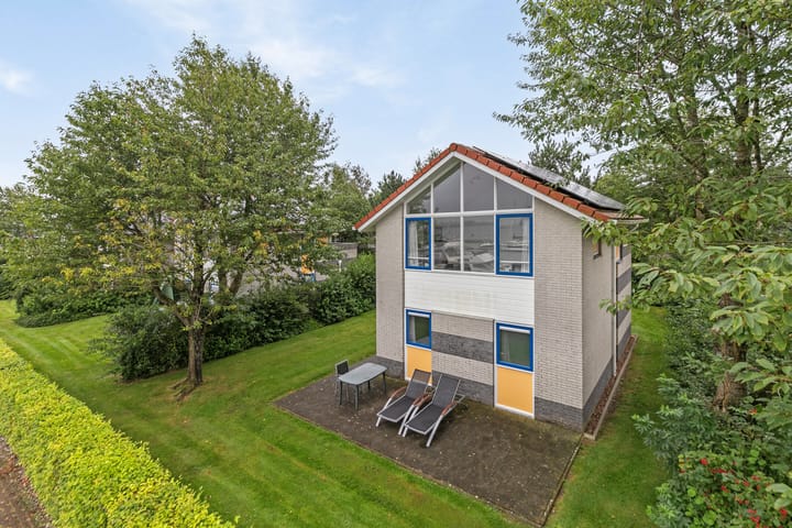 Photo 2 of Roegeweg 1-5