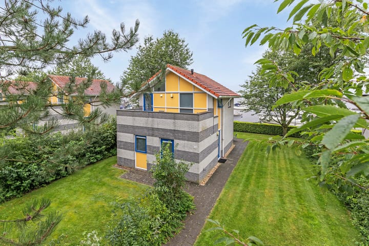 Foto 6 van Roegeweg 1-5