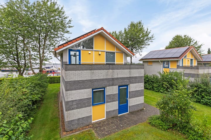 Foto 9 van Roegeweg 1-5