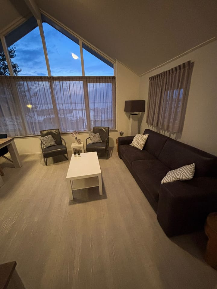 Foto 13 van Roegeweg 1-5