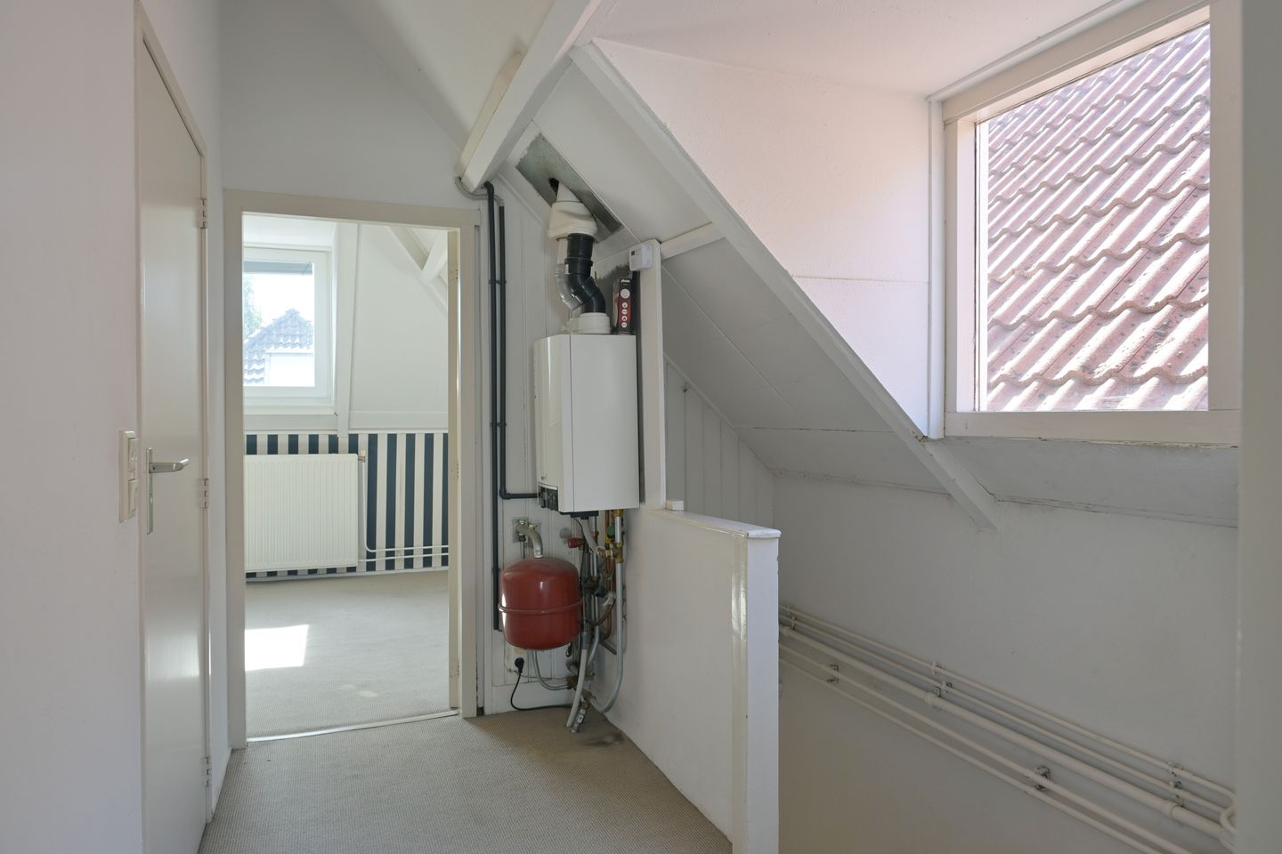 Photo 10 of Adamshofstraat 111-B