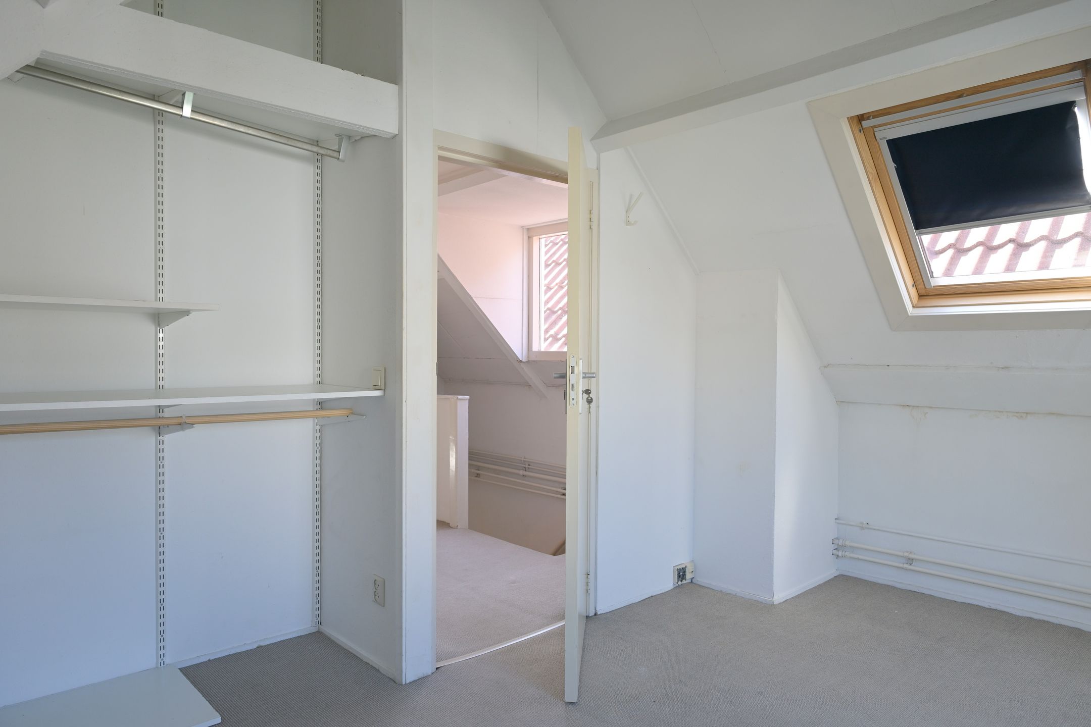 Photo 15 of Adamshofstraat 111-B