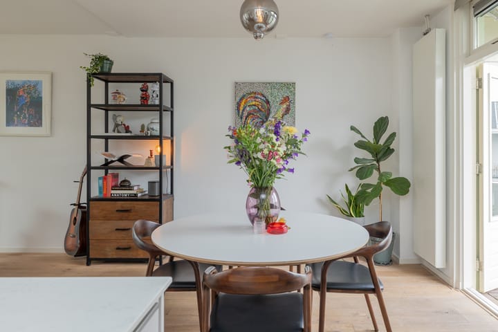 Foto 18 van Van Hogendorpstraat 142-3