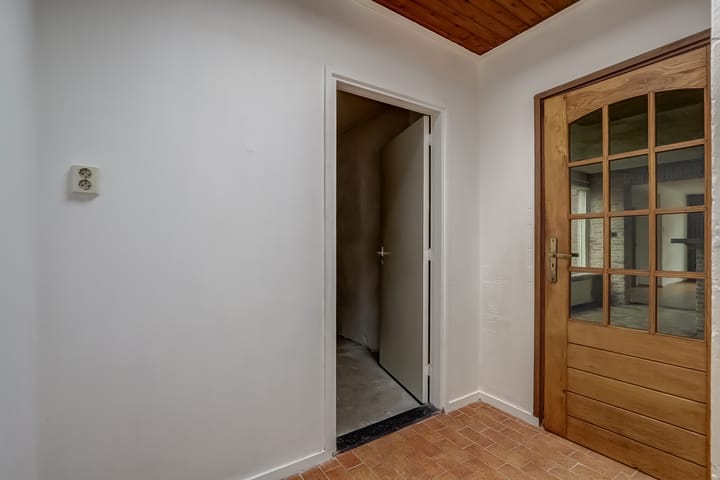 Foto 22 van van de Poelstraat 11