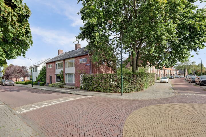 Foto 30 van van de Poelstraat 11