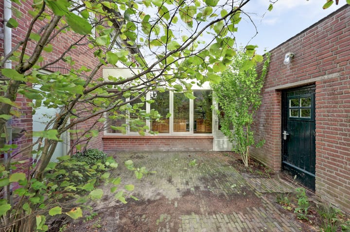 Foto 36 van van de Poelstraat 11