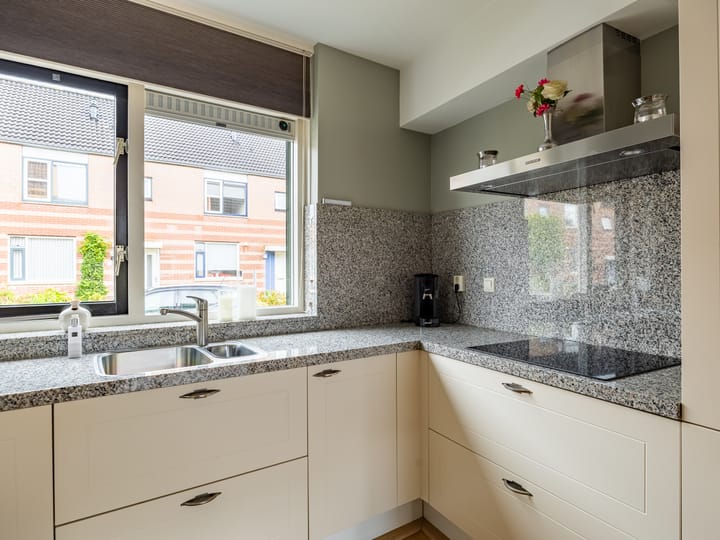 Foto 11 van Theodora Bouwmeesterstraat 9