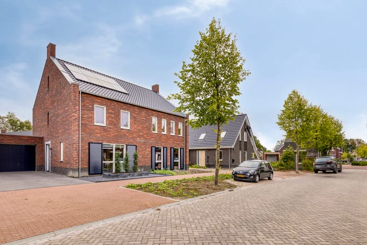 Toon van den Bornestraat 8-C main image