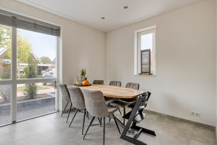 Photo 8 of Toon van den Bornestraat 8-C