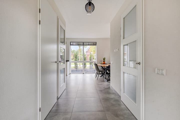 Photo 9 of Toon van den Bornestraat 8-C