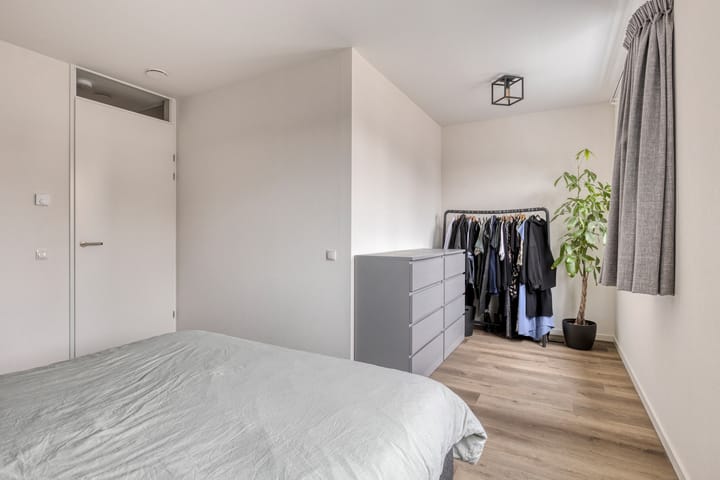 Photo 15 of Toon van den Bornestraat 8-C