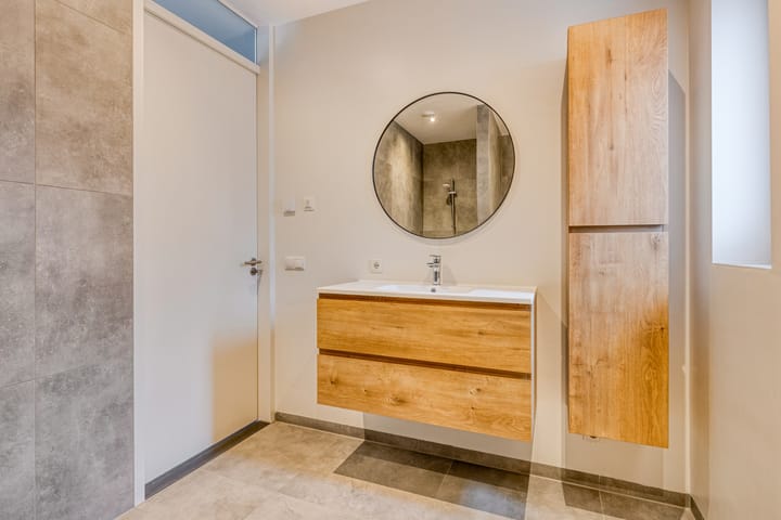 Photo 21 of Toon van den Bornestraat 8-C