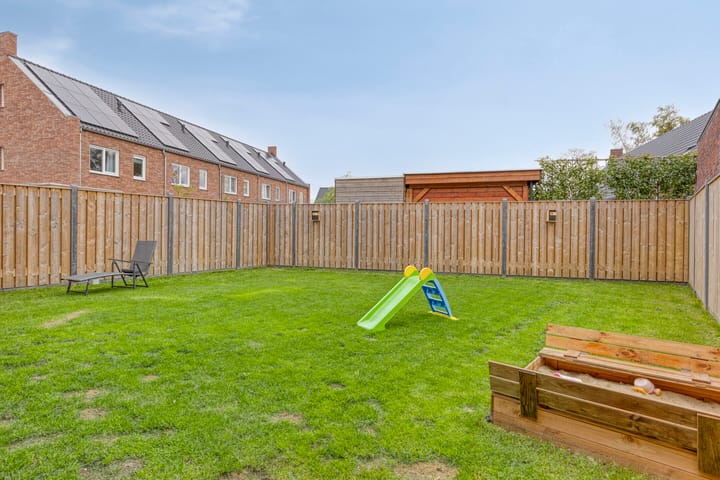 Photo 26 of Toon van den Bornestraat 8-C