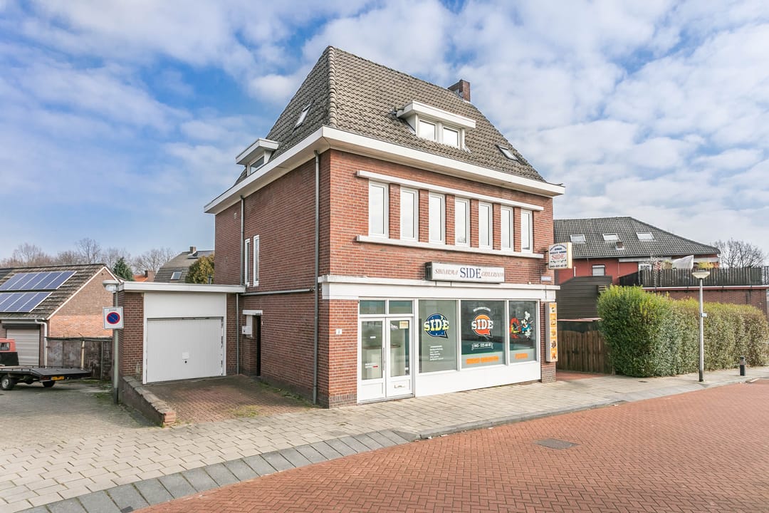 Photo 2 of Veldstraat 2