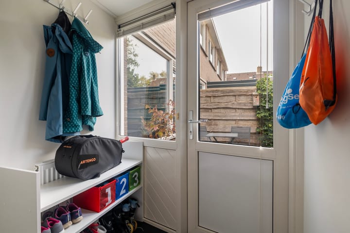 Photo 11 of Canterstins 29