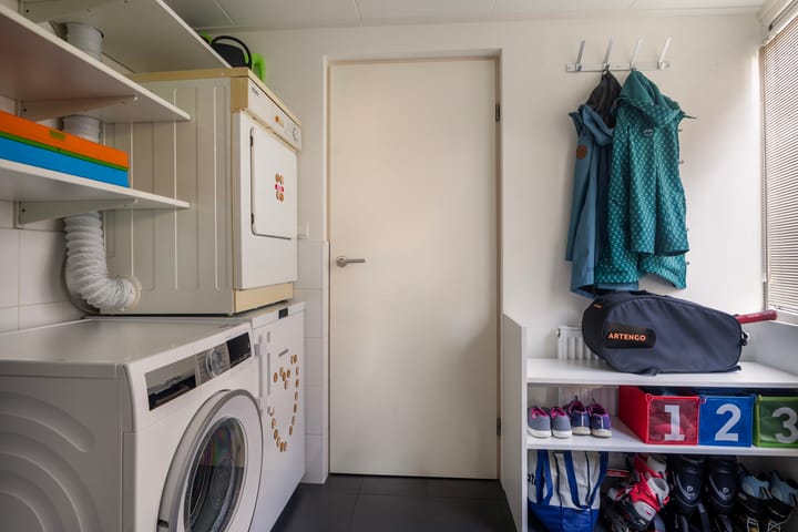 Photo 12 of Canterstins 29