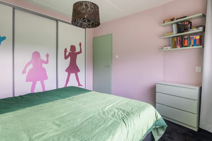 Photo 17 of Canterstins 29