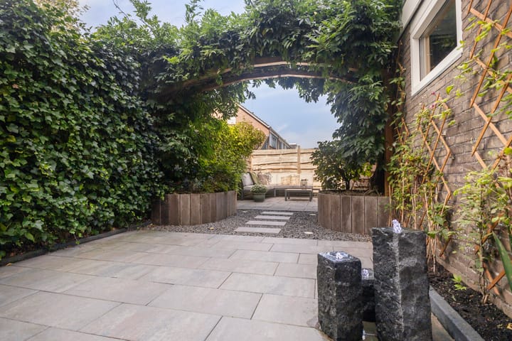 Photo 33 of Canterstins 29