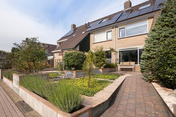 Photo 40 of Canterstins 29