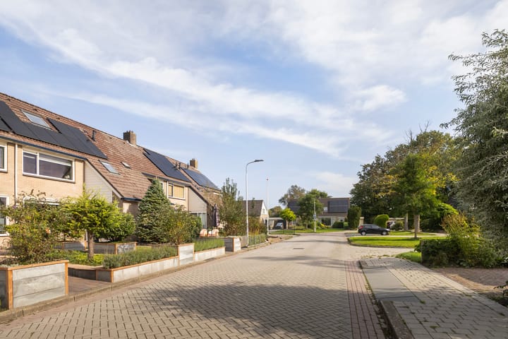 Photo 44 of Canterstins 29