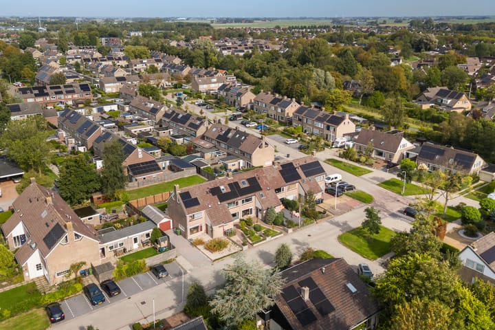 Photo 52 of Canterstins 29