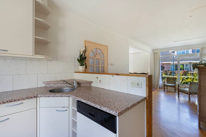 Foto 15 van Ds J van Dijkstraat 16