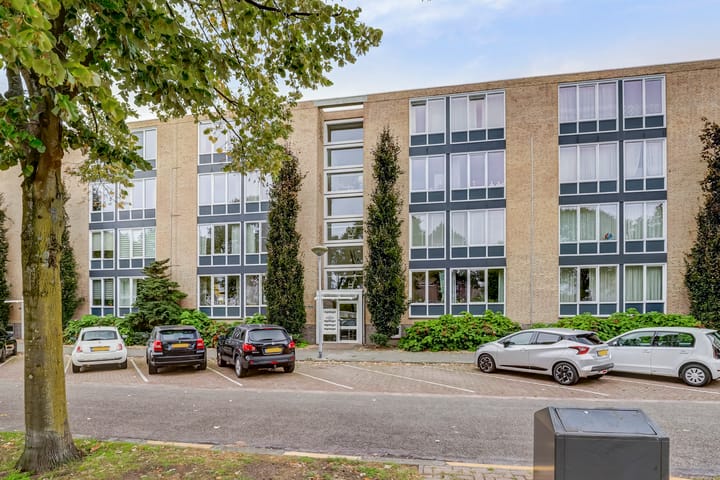 Karel van Egmondstraat 82