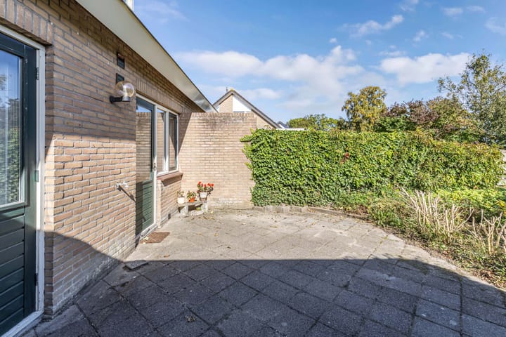 Foto 32 van Ds J van Dijkstraat 16