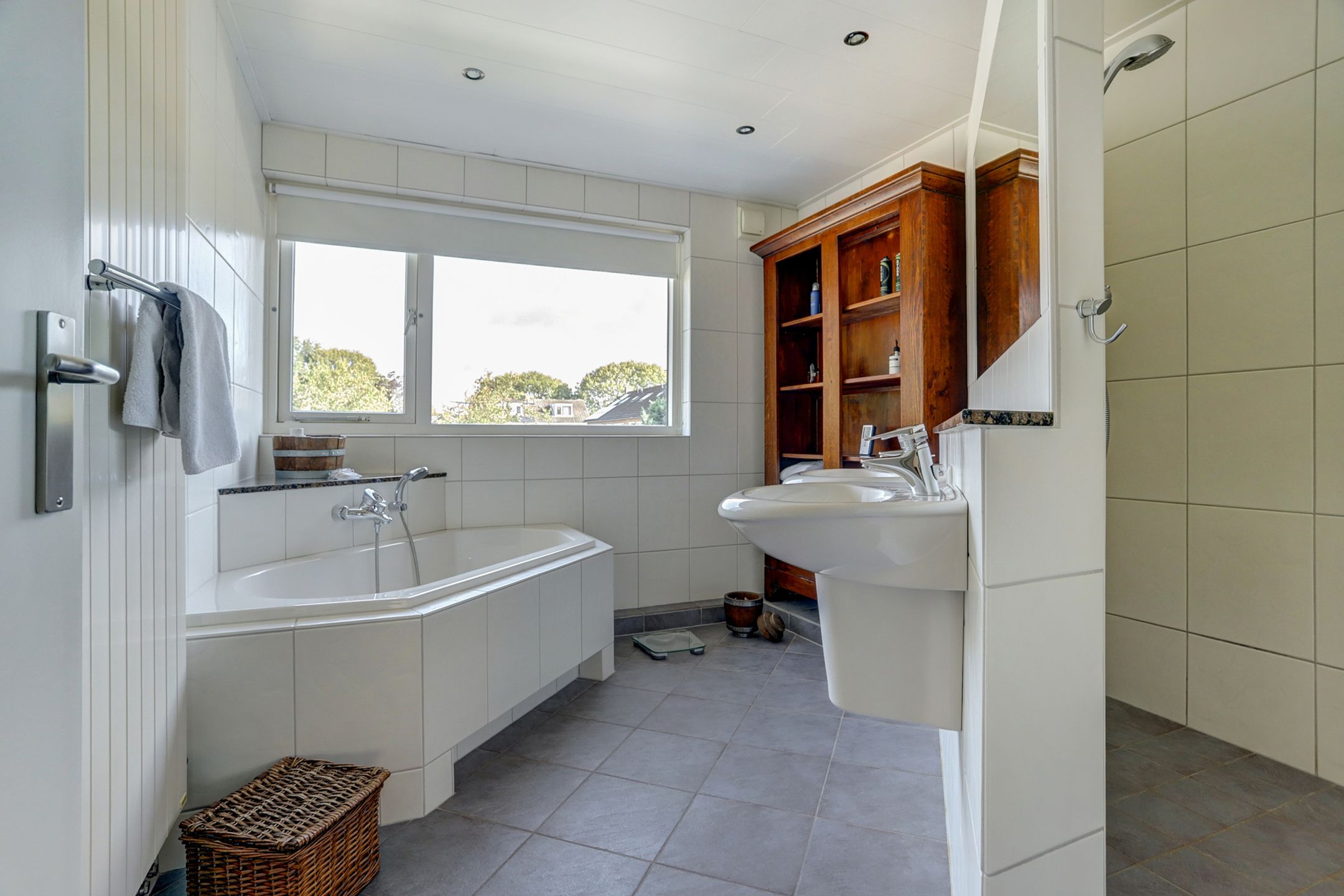 Photo 6 of Dorenbos 33