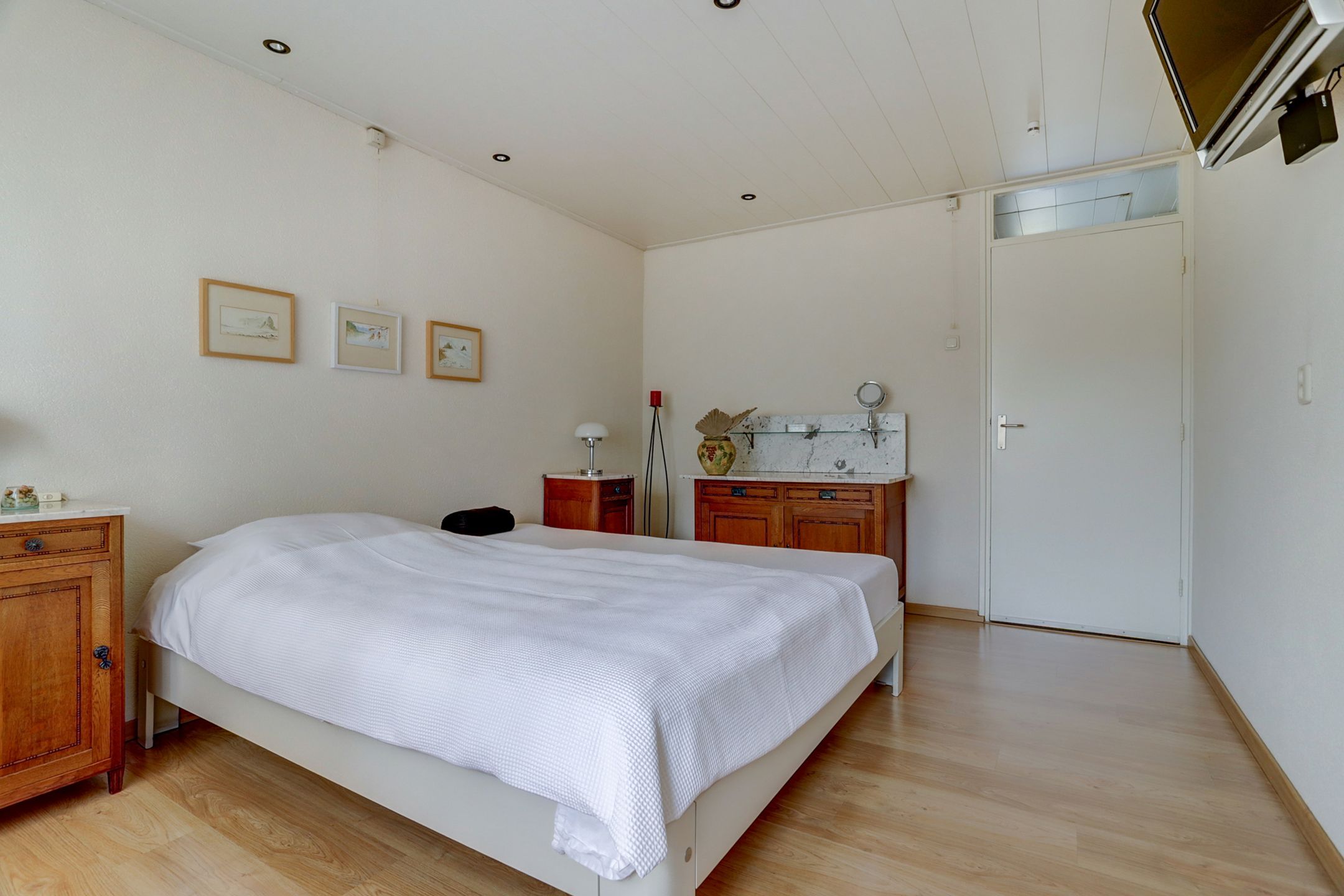 Photo 27 of Dorenbos 33