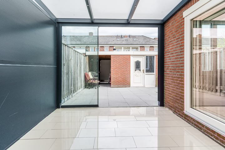 Photo 34 of Hertshoornstraat 13