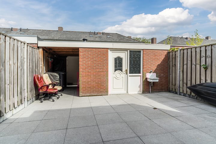 Photo 36 of Hertshoornstraat 13