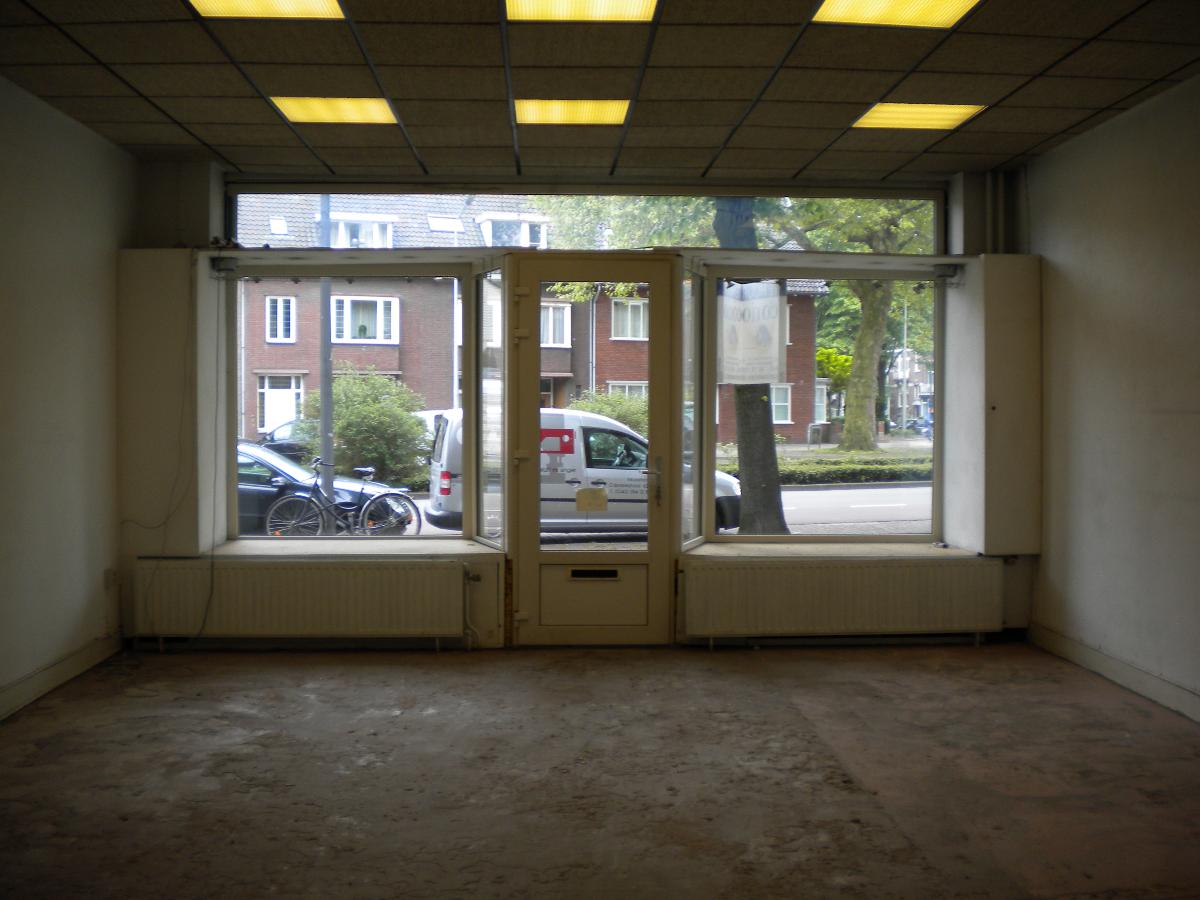 Bekijk foto 2 van Calvariestraat 60
